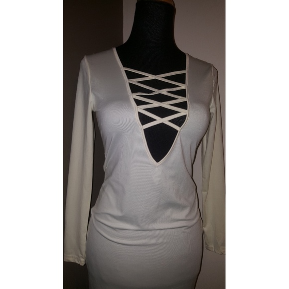 SOLD! Plunging bodycon dress nude sz small - Picture 3 of 3